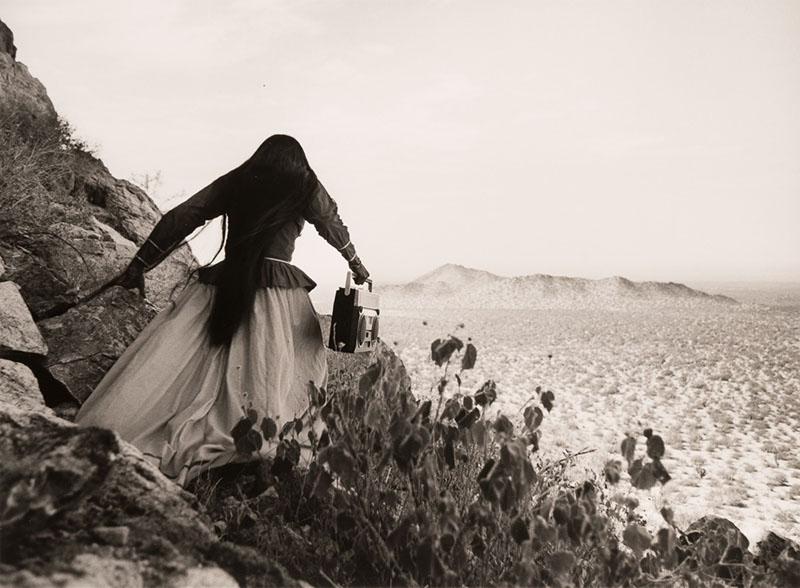 Graciela Iturbide. Mujer Angel, Sonoran Desert, 1998