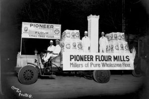 A Fiesta parade float from Pioneer Flour Mills