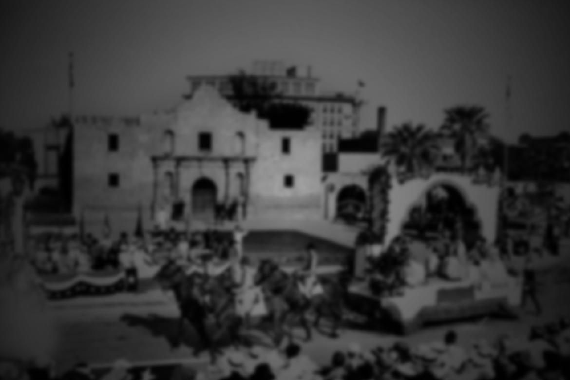 La Puerta: San Antonio History in Photographs - La Puerta