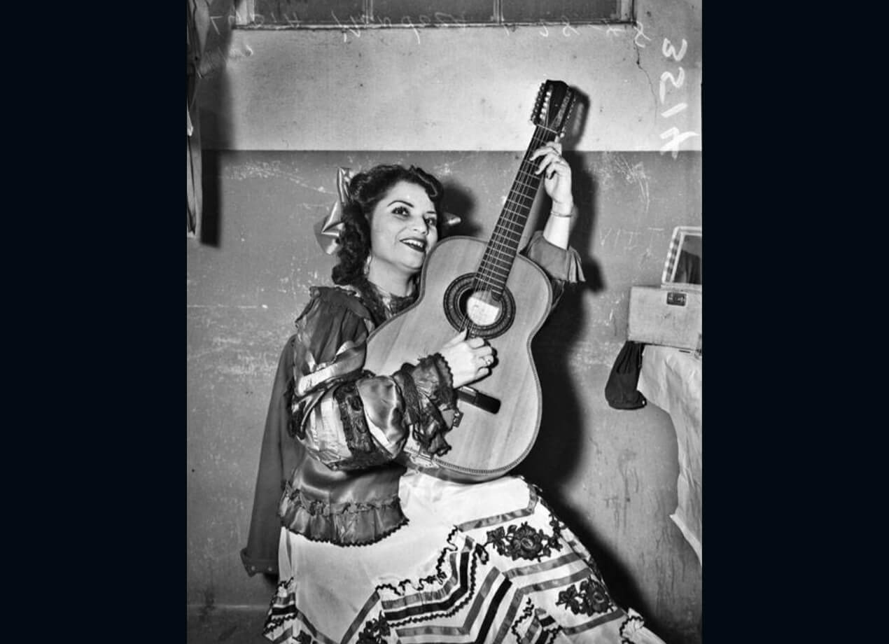 Lydia Mendoza with guitar